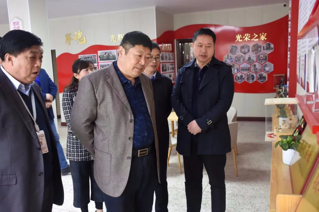 射阳县调研镇区退役军人服务体系建设,县退役军人事务局副局长杨为宏